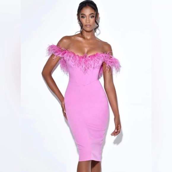 Valentines Day Dress 🩷 Chic Strapless Pink Feather Dress - Picture 2 of 3